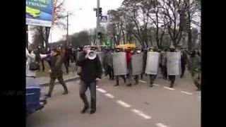 Ukraina Genting, Pendemo Borgol dan Paksa Mundur Gubernur