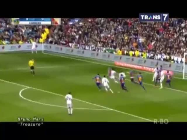 Gol Roket Bale Lengkapi Kemenangan Madrid atas Elche