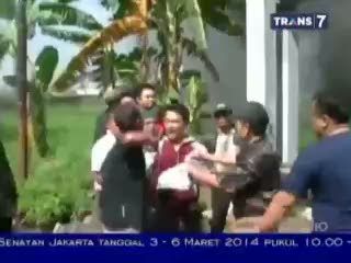 Proyek Belum Dibayar Pemkab, Demo Ricuh