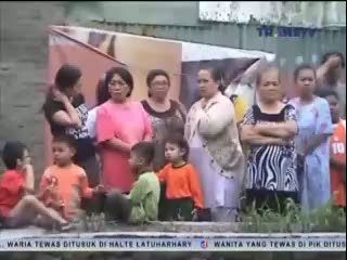 Kedatangan Jenazah Wanita yang Terjun dari Lantai 7 Mal Disambut Haru