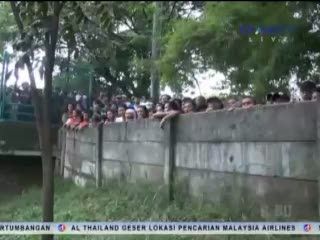 Pria Gantung Diri di Pohon Jambu Pinggir Tol Tangerang-Merak