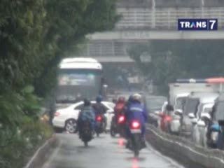 Jalur Transjakarta Belum Steril