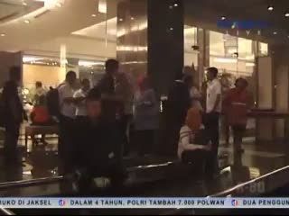 Kebakaran, Sejumlah Tamu Hotel Bintang 5 Berhamburan Keluar