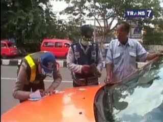 Dianggap Acuhkan Sirene, Ban Digembosi