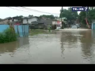 Banjir, Jalan Bekasi-Jakarta Putus