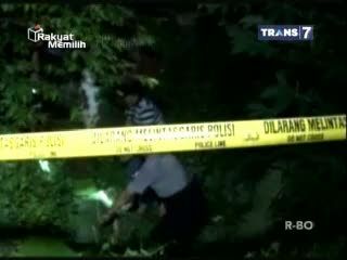 Di Tangan Jasad Wanita Tanpa Kepala dan Busana Ada Tato Huruf Cina