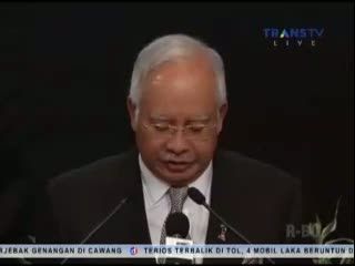 Keluarga Korban Belum Yakin Pesawat Jatuh