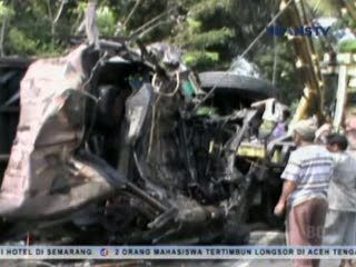 2 Guru Tewas Tertimpa Truk