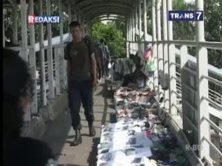 Alih Fungsi JPO Jadi Tempat Berjualan