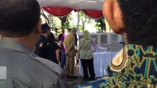 Try Sutrisno Nyoblos di TPS Jokowi
