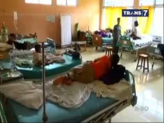 Puluhan Orang Keracunan Makanan Pesta Pernikahan