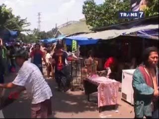 Pasca Kebakaran, Polisi Masih melakukan Oleh TKP di Pasar Senen