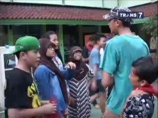 Pasca Kebakaran, SMPN 200 Dibersihkan