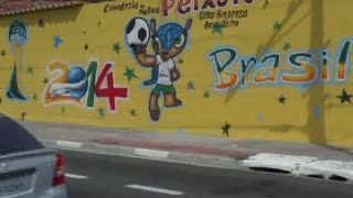 Ribuan Orang Duduki Tanah di Dekat Stadion Piala Dunia