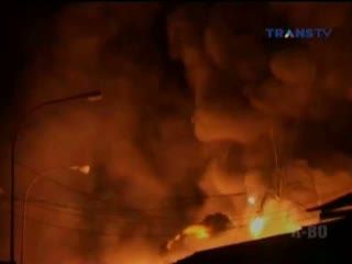 Kebakaran Hebat Landa Pasar Sentral Makassar