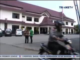 Dihadang Polisi, Komplotan Perampok Bersenpi Tembak Kaca Mobil Patroli