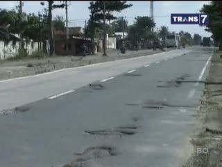 Jalur Mudik Rusak Parah, Lubang Besar Terpantau Sepanjang Lokasi