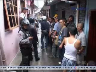 Gerebek Kampung Sikat Pengedar Narkoba
