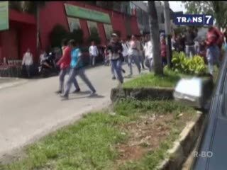 Tawuran Pelajar Sebabkan Kemacetan