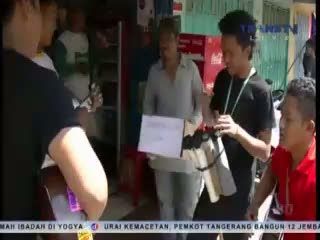 Warga Mengamen Galang Dana untuk Kampanye Jokowi-JK