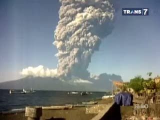 Akibat Awan Panas Erupsi Gunung Sangiang Api