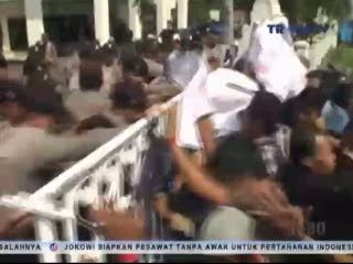 Sidang Penculikan dan Penganiayaan Ricuh