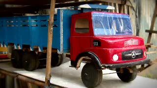 Penjual Mobil Kayu yang Menjagokan Pasangan Capres no. 1