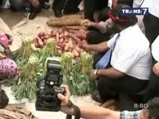 Jokowi Kunjungi Pasar Tradisional di Sentani