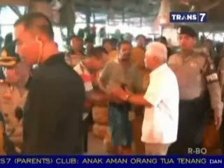 Hatta Rajasa Blusukan ke Pasar