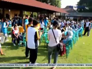Lomba Merias Wajah Istri Polisi