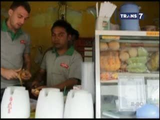Tak Digaji 6 Bulan, Pemain Rusia Jualan Jus