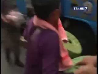 Tertibkan Pasar, Satpol PP Razia Pedagang