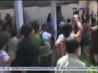 Sidang Pembunuhan Juragan Onderdil Ricuh