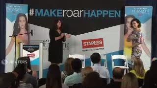 Saat Katy Perry Sadar, Sekolah Lebih Penting dari Rambut Hijau & Sepatu Pink