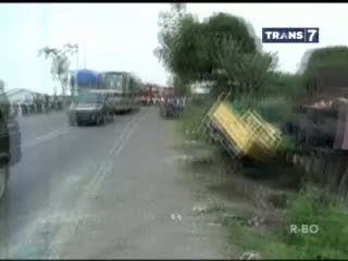 Tabrakan Beruntun Tewaskan Satu Orang