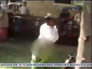 Warna-Warni Khitanan Massal di Situbondo