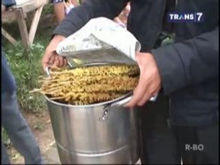 Kasus Keracunan Usus Goreng, Polisi Masih Periksa Pedagangnya