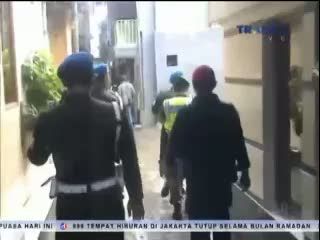 Walikota Bandung Pimpin Razia di Lokalisasi Saritem