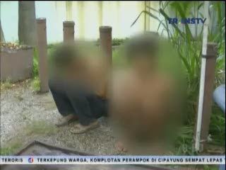 Mencuri Sejumlah Perlengkapan Rel Kereta, 2 Pemulung Ditangkap Warga
