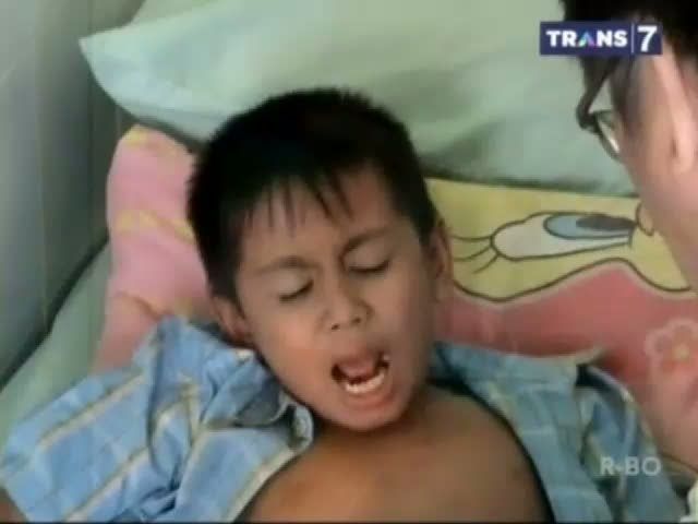 Korban Sunat Diperiksa Dokter Spesialis