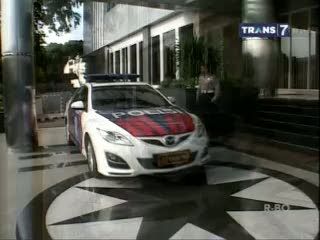 Penyalahgunaan Rotator, Abaikan Aturan Lalu Lintas
