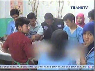 Ayah dan Anak Tersengat Listrik di Kebun Semangka