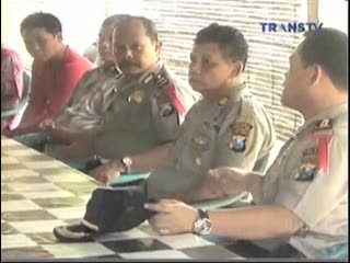 Oknum Polisi Pukuli 11 Remaja Saat Membangunkan Orang Sahur