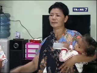 Seorang Balita Terkena Peluru Nyasar Saat Tidur