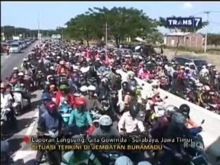Lebaran, Jembatan Suramadu Diserbu Pemudik