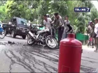 Aki Korslet, Motor Pemudik Terbakar