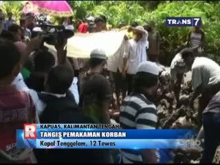 Pemakaman Korban Kapal Tenggelam