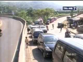 H+3 Lebaran, Lalin Kota Garut Macet Total
