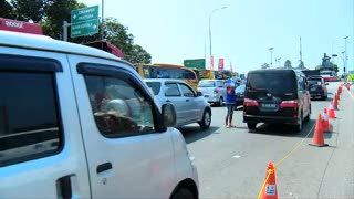 Waspada Macet di Tol Cikampek Km 62 