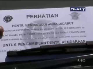 Ada Penertiban Parkir Liar Pengendara Motor Panik